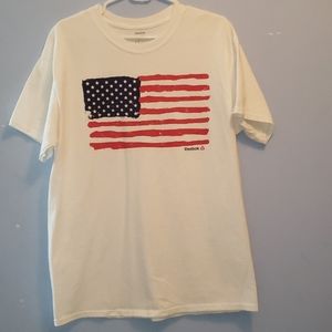 NWOT Reebok American flag short sleeve tee